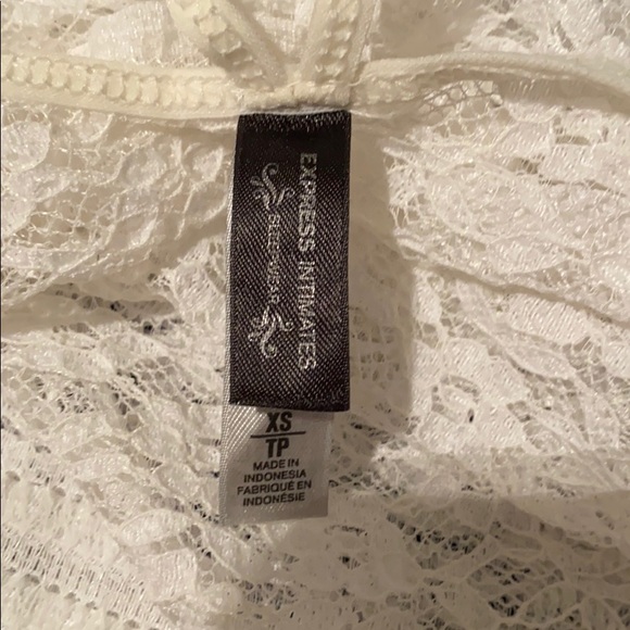 EXPRESS INTIMATES! - Picture 13 of 14